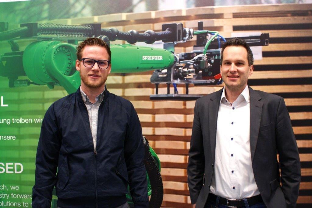 Clemens Frisch, Produktentwicklung Springer Maschinenfabrik, und Alexander Wieser, Sales East Festo Clemens Frisch, Produktentwicklung Springer Maschinenfabrik, und Alexander Wieser, Sales East Festo